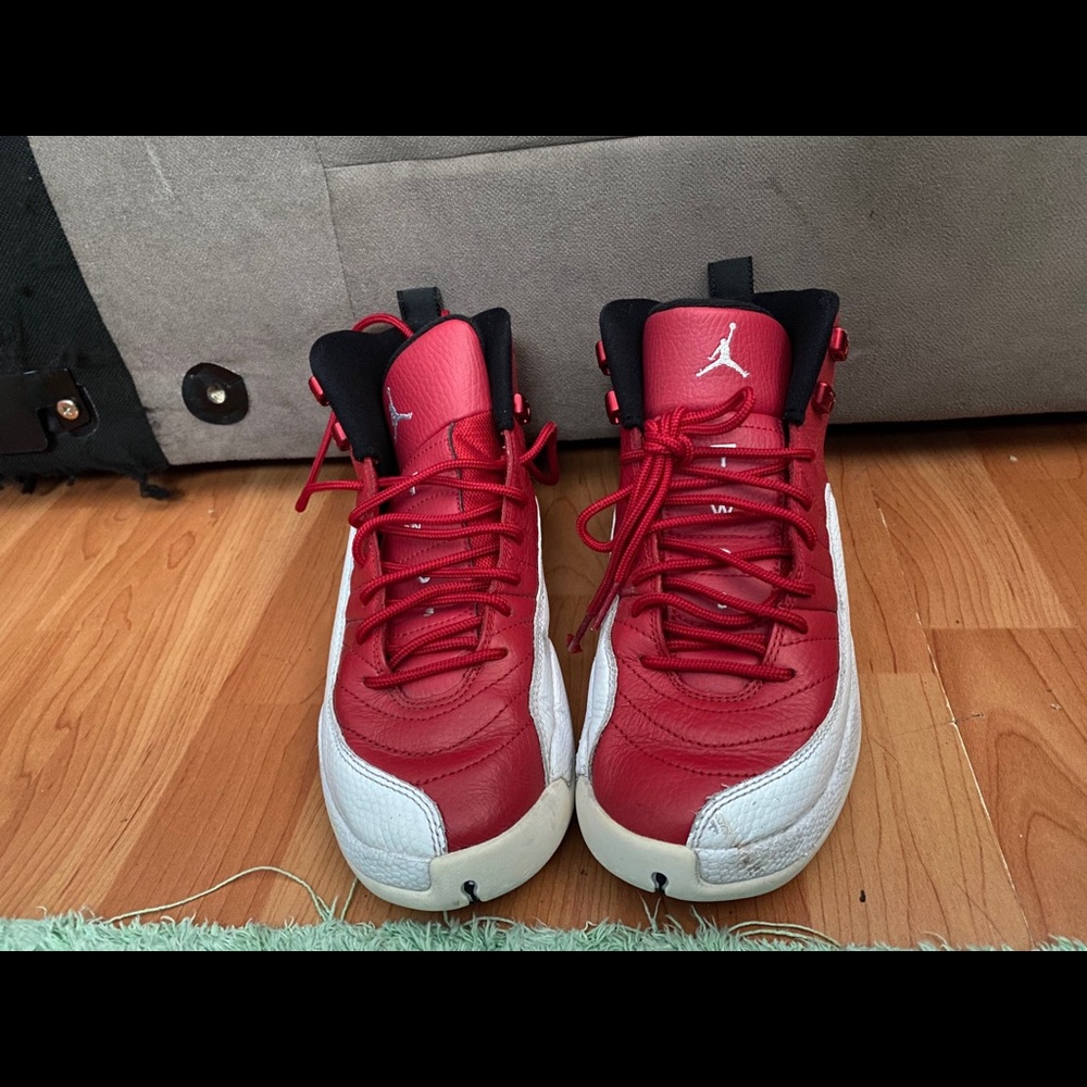 Jordan 12’s